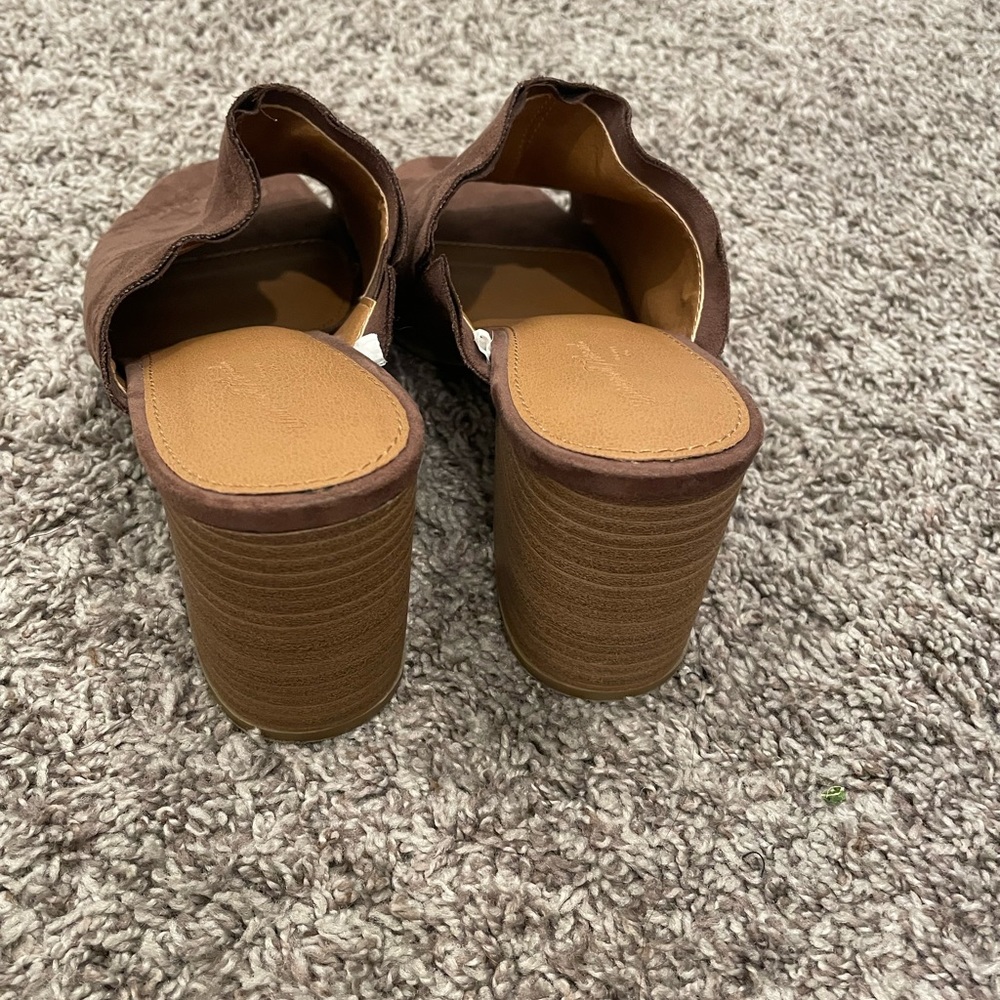 Universal Thread Norelle Microsuede Stack Heel Mu… - image 2